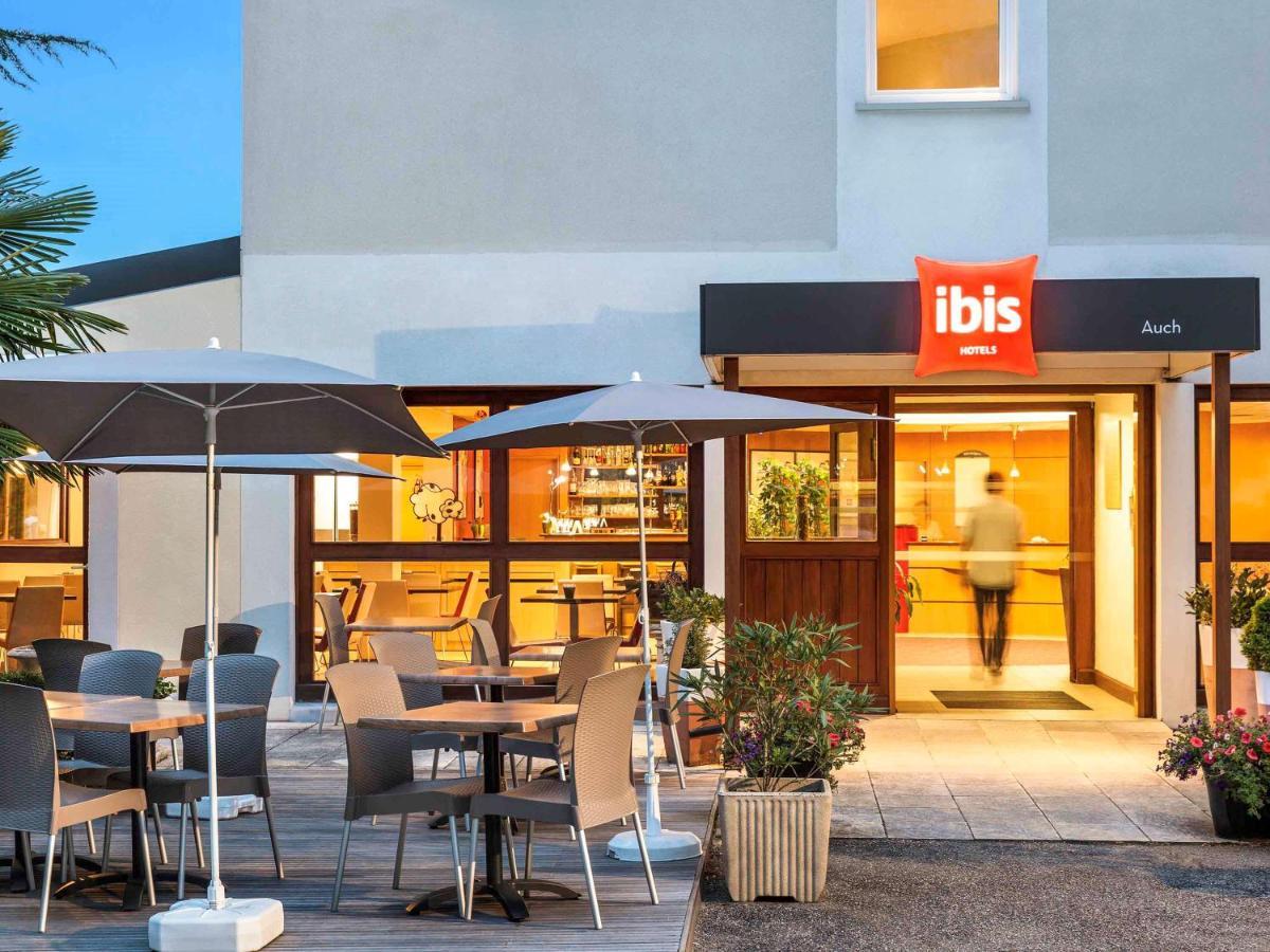 Ibis Auch Hotel Exterior foto