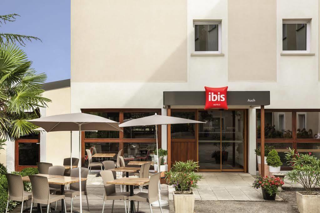 Ibis Auch Hotel Exterior foto