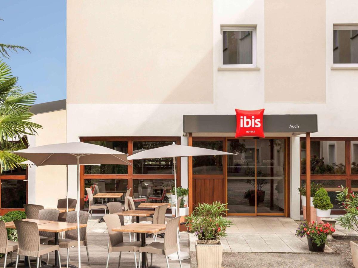Ibis Auch Hotel Exterior foto